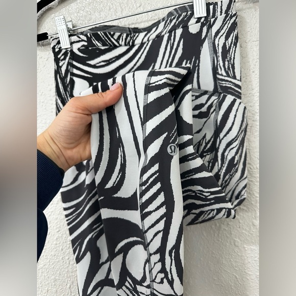 Lululemon Swift Speed High-Rise Tight 28" Leggings Size 4 - Picture 9 of 12